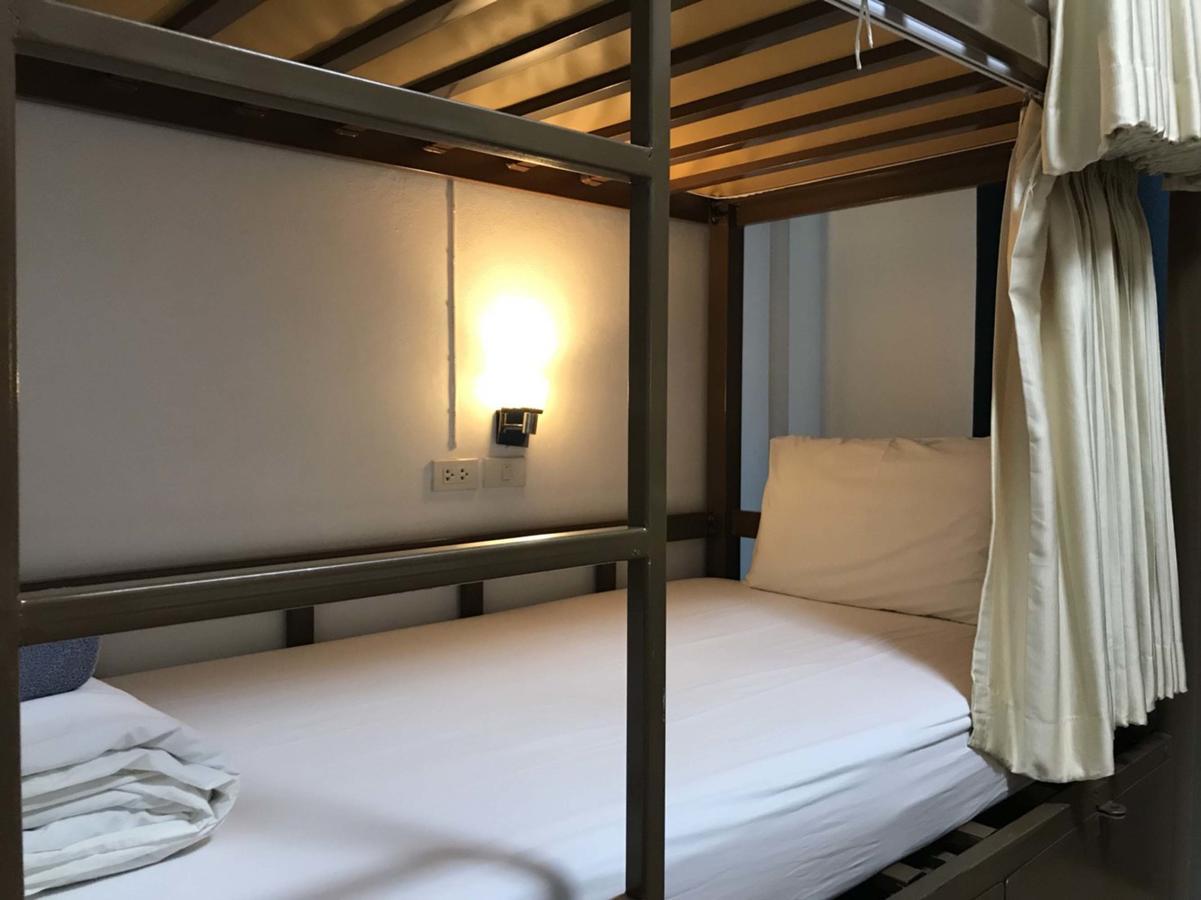 Bunk Boutique Cnx Hostel Chiang Mai Ngoại thất bức ảnh